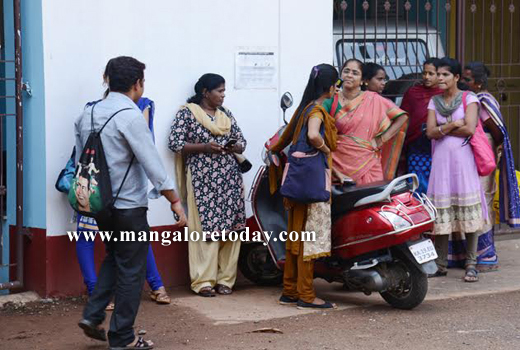 State Govt staff boycott work demanding end to pay disparities 1